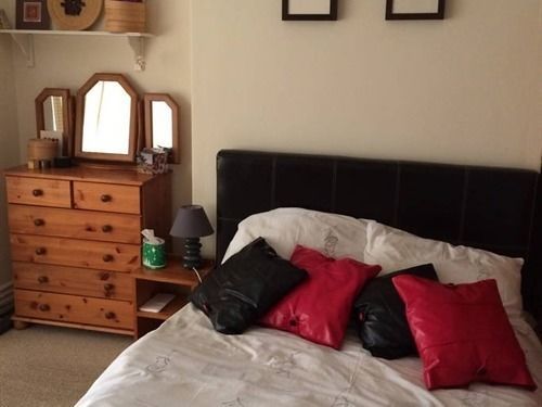 Spacious House, Sleeps 7 People Reading Ngoại thất bức ảnh